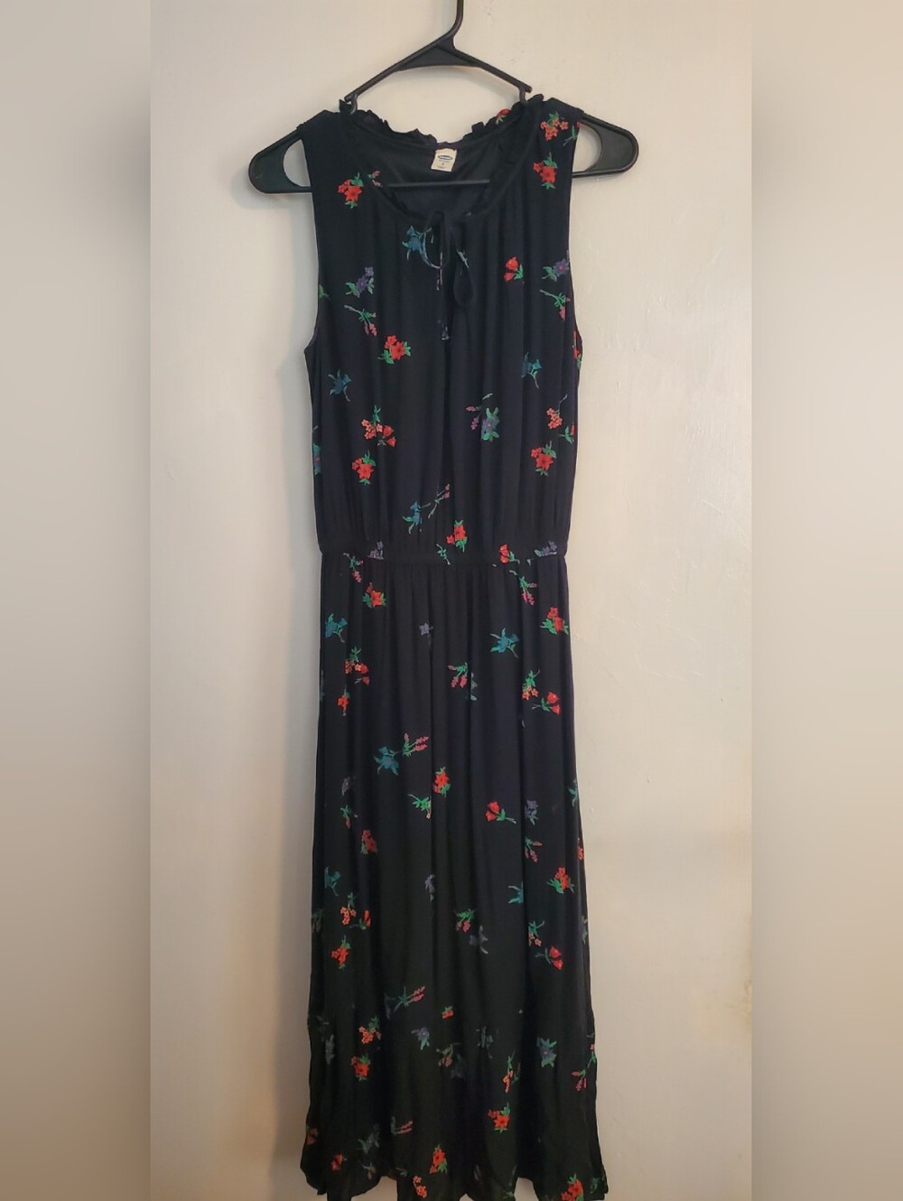 Old Navy Black Sleeveless Floral Tie-Front Dress